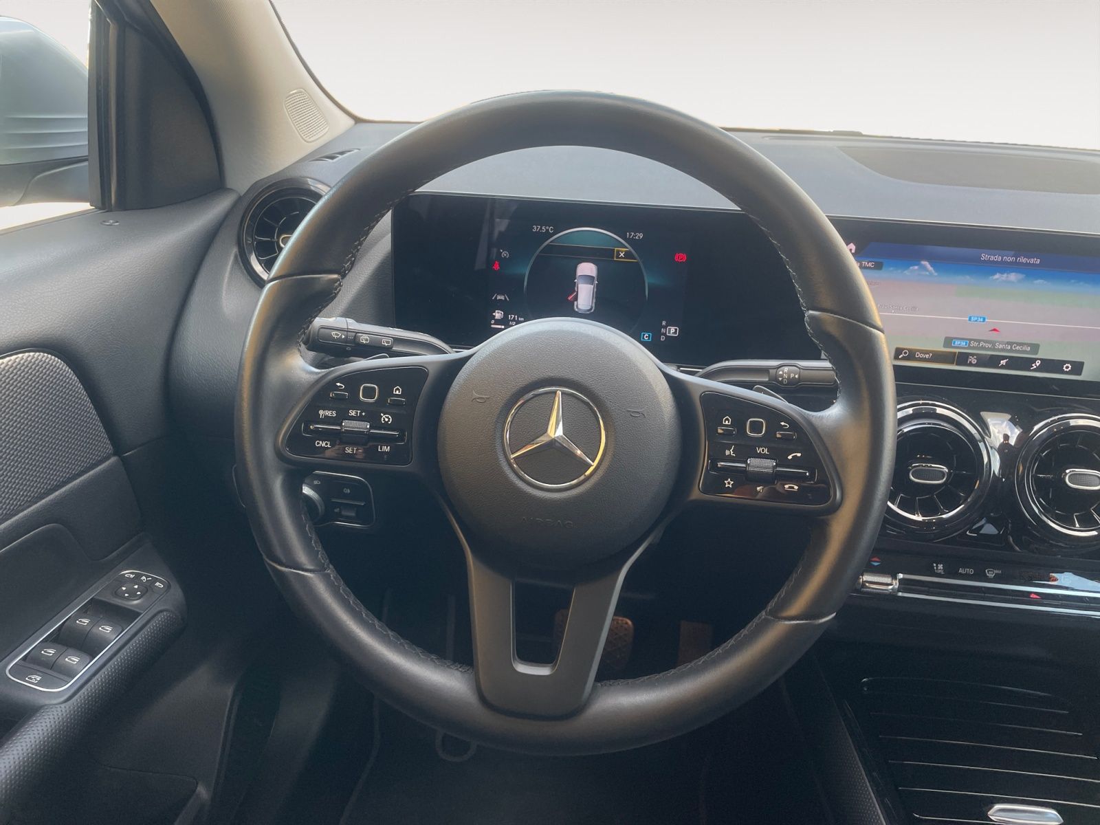 Mercedes-Benz GLA 200  D AUTOMATIC BUSINESS EXTRA