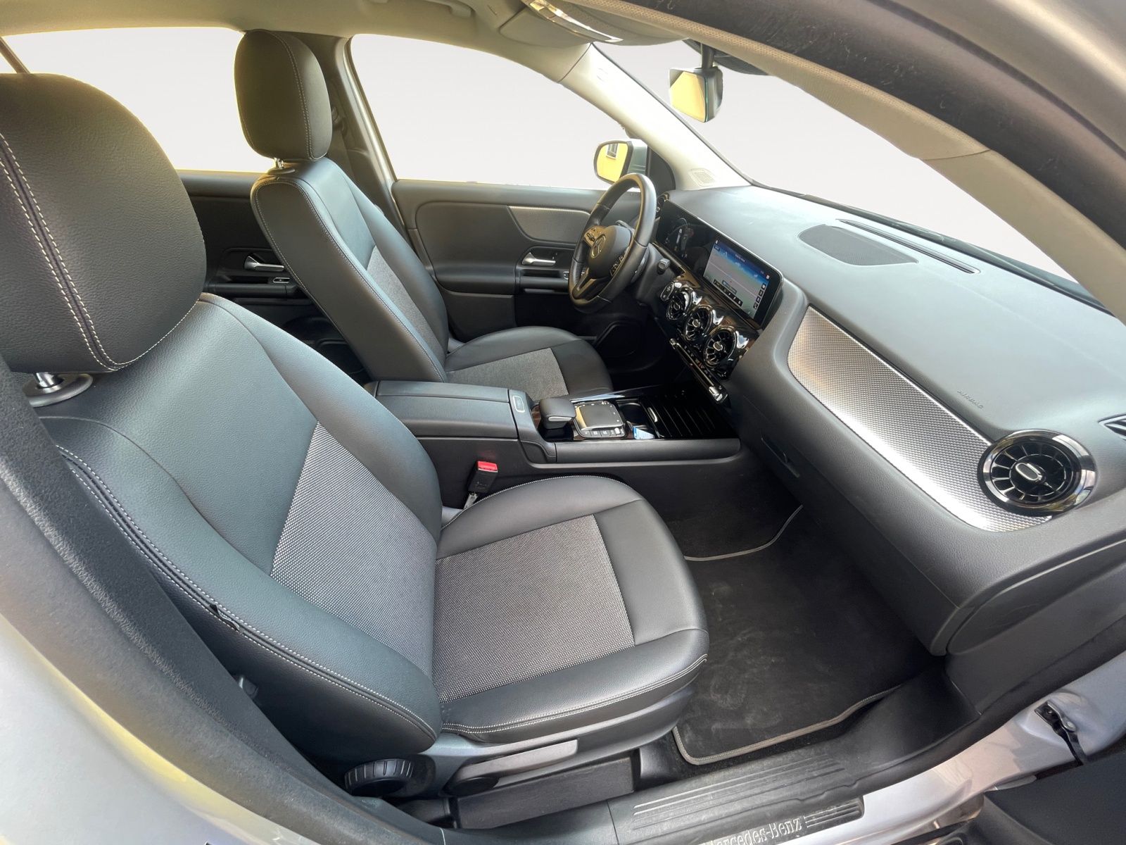 Mercedes-Benz GLA 200  D AUTOMATIC BUSINESS EXTRA