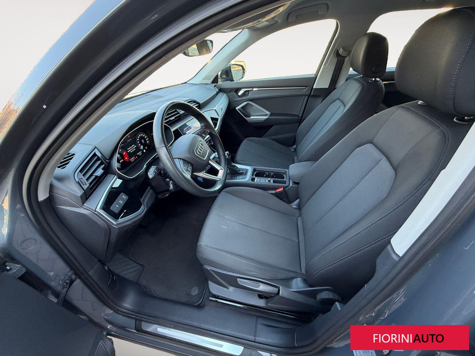 Audi Q3 35 TDI Business Advanced