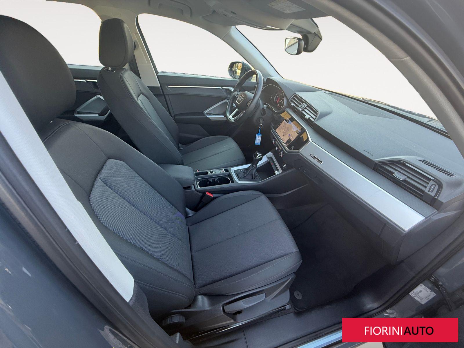 Audi Q3 35 TDI Business Advanced