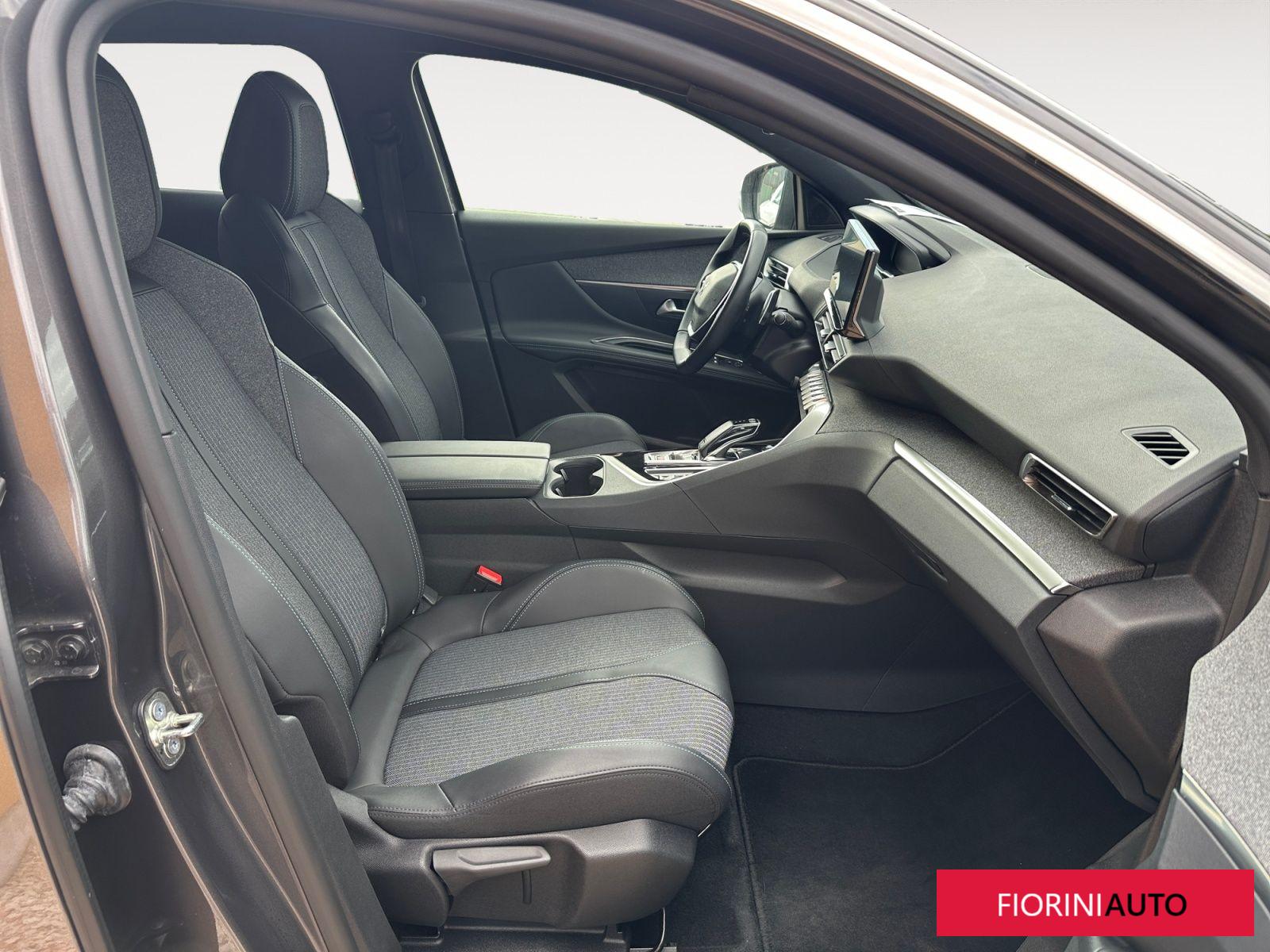 Peugeot 3008 BlueHDi 130 EAT8 S&S Allure