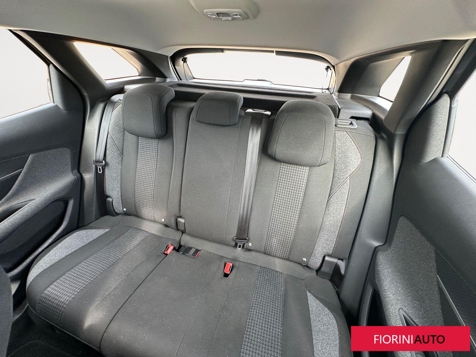 Peugeot 3008 BlueHDi 130 EAT8 S&S Active