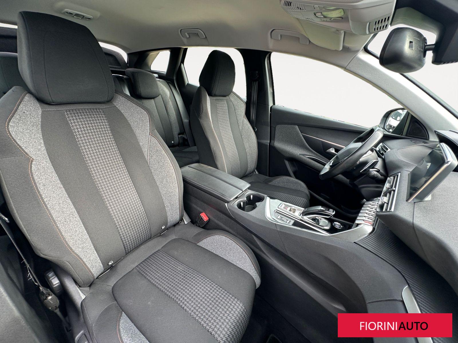Peugeot 3008 BlueHDi 130 EAT8 S&S Active