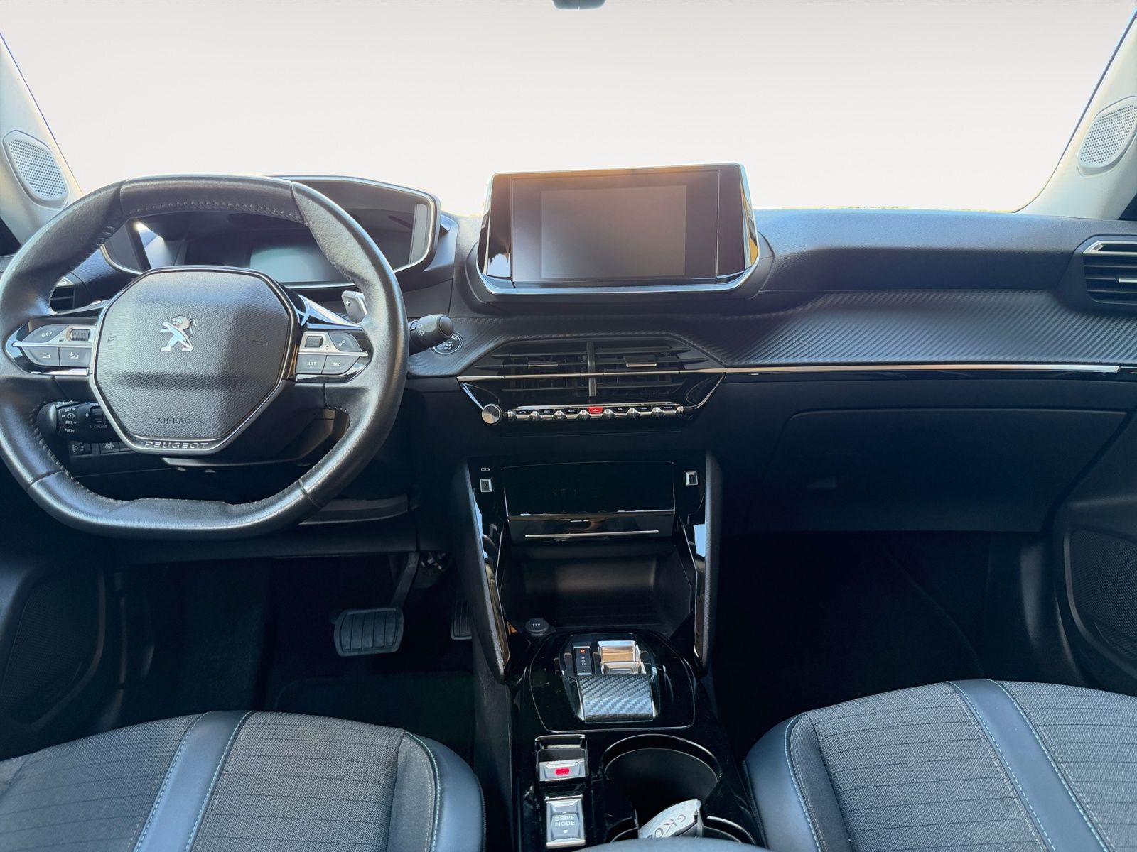Peugeot 2008 BlueHDi 130 S&S EAT8 Allure